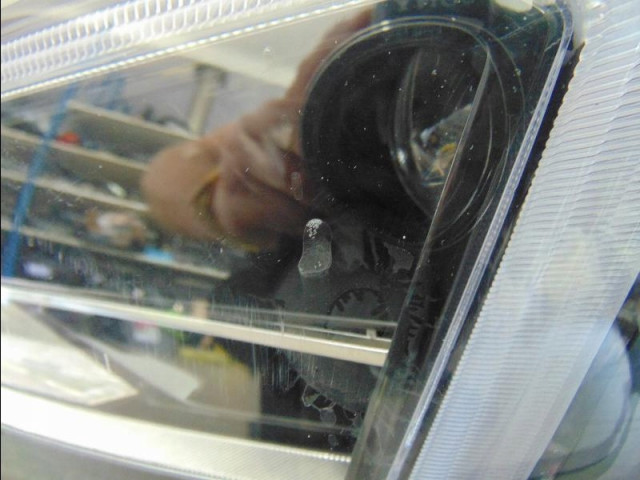 Hyundai tucson ii   led 18- lampa przednia lewe 