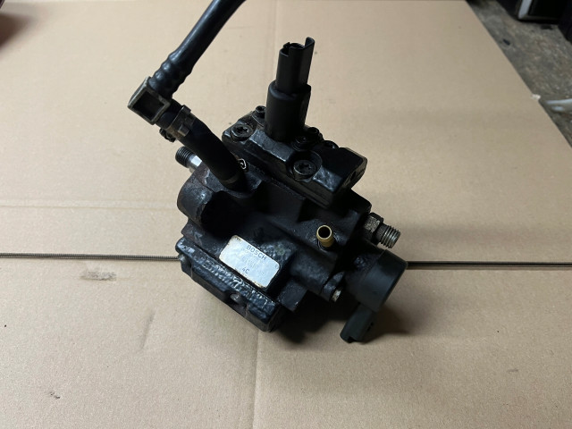 Vstřikovací čerpadlo  0445010021  Bosch      Diesel