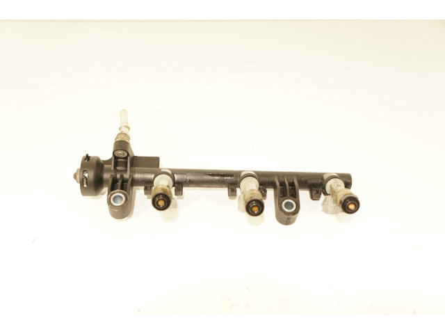 Vstřikovací lišta  2005-2014R, 20052014R 238140Q010A Toyota       pro benzínový motor