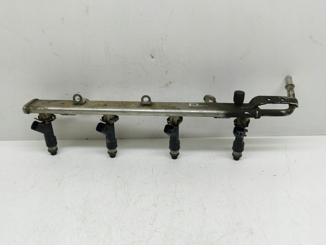 Vstřikovací lišta  12602478, 12602480 12602480 Chevrolet       pro benzínový motor