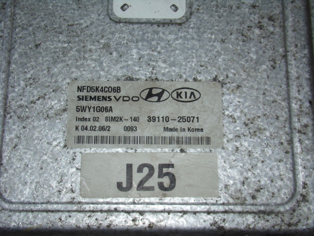 Блок управления 39110-25071 hyundai sonata iv 2.4 b 04-09  39110-25071, -39110-25071    