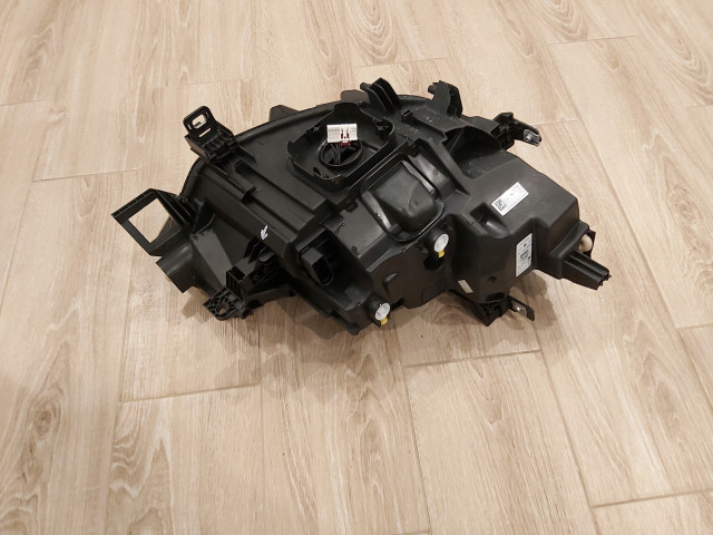 Reflektor  led volkswagen id3  Левый 