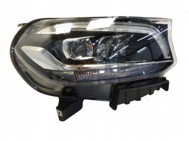 Mercedes x klasa w470 lampa  левая led high Левый 