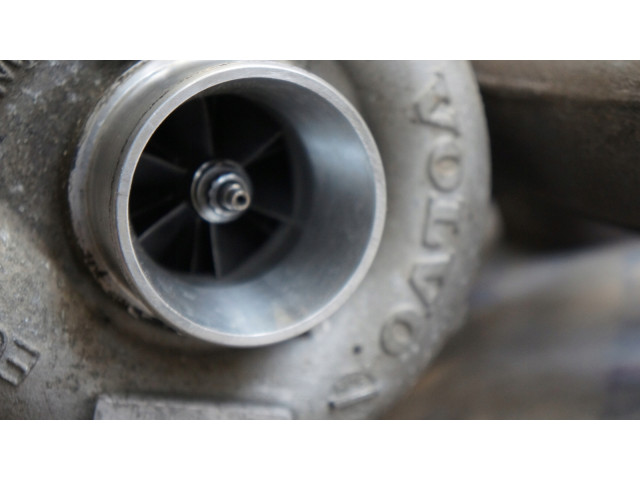 Turbodmychadlo VOLVO C30 C70 V50 S80 V70  2.4 D5        