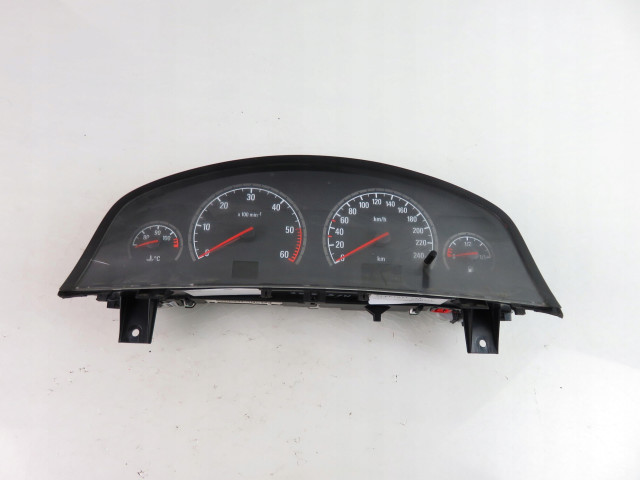 Панель приборов спидометр opel vectra c (z02) 1.9 cdti 110080123079  M821488,            