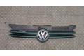 Решетка радиатора  Volkswagen Golf 4 1997-2005           1.6 
