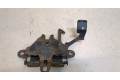 Замок капота  Pontiac Vibe 1 2002-2008     