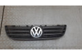 Решетка радиатора  Volkswagen Polo 2005-2009          