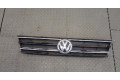 Решетка радиатора  Volkswagen Tiguan 2016-2020          1.4 