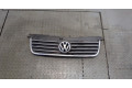 Решетка радиатора  Volkswagen Passat 5 2000-2005          3b0853651