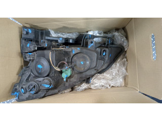 Фара передняя  Renault Scenic 2003-2009 правая 