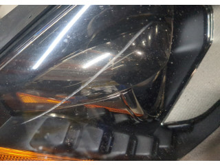 Фара передняя  Volkswagen Touareg 2010-2014 правая 