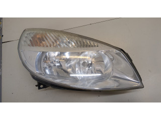 Фара передняя  Renault Scenic 2003-2009 правая 