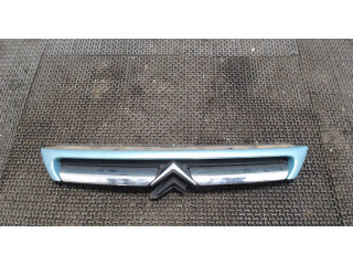 Решетка радиатора  Citroen C8 2002-2008           1484199477