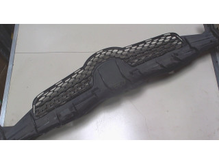 Решетка радиатора  Toyota Auris E15 2006-2012           1.4 