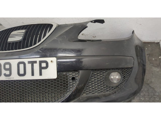 Решетка радиатора  Seat Altea 2004-2015          5P0853651A