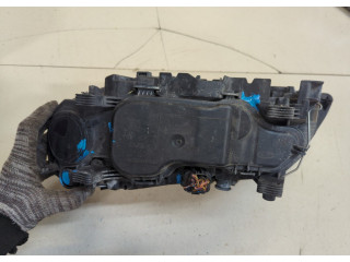 Фара передняя  Volvo V70 2007-2013 правая 