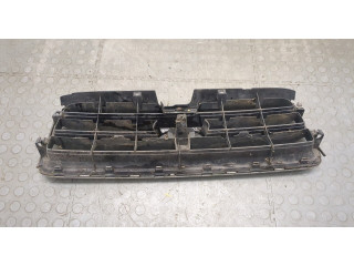 Решетка радиатора  Subaru Forester (S11) 2002-2007          