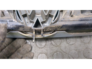 Решетка радиатора  Volkswagen Polo 1999-2001          