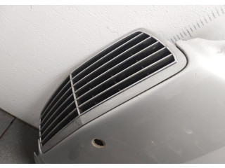 Решетка радиатора  Mercedes E W211 2002-2009          