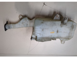 Бачок омывателя  Chevrolet Tahoe 2006-2014 15842947    5.3