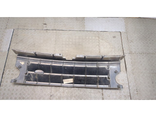 Решетка радиатора  Land Rover Discovery 3 2004-2009            2.7 dhb000274xxx