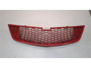Решетка радиатора  Chevrolet Spark 2009-          95961865