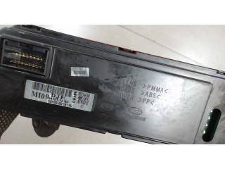 Дисплей бортового компьютера  Hyundai i20 2009-2012 941011J160        
