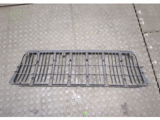 Решетка радиатора  Jeep Grand Cherokee 1999-2003          