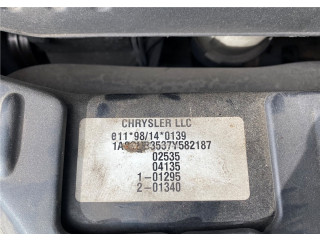 Бачок омывателя  Chrysler Voyager 2001-2007 04857841AB    2.8