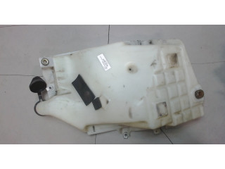 Бачок омывателя  GMC Envoy 2001-2009 15181118    4.2