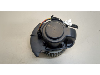 Моторчик печки  Audi Q7 2005-2015 4L1820021    4L1820021   