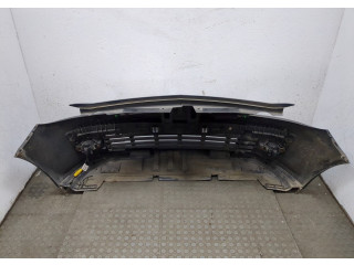 Решетка радиатора  Renault Clio 2005-2009          