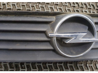 Решетка радиатора  Opel Astra G 1998-2005            90588120