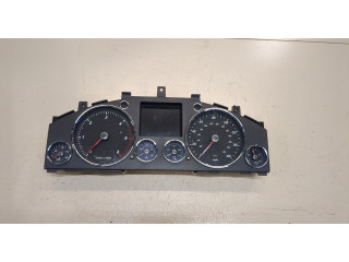 Панель приборов  Volkswagen Touareg 2002-2007            