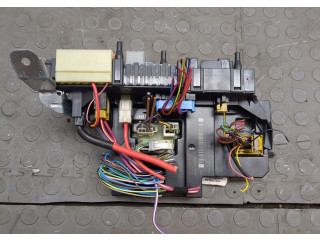 Блок предохранителей  Mercedes C W204 2007-2013      5dk00922554     2.2