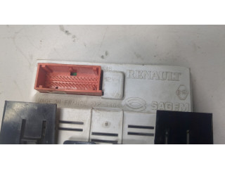 Дисплей бортового компьютера  Renault Megane 2 2002-2009          