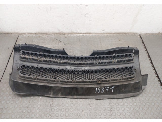 Решетка радиатора  Chevrolet Tahoe 2006-2014          