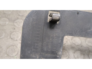 Решетка радиатора  Volkswagen Touran 2003-2006          1.9 