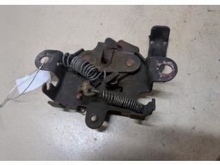 Замок капота  Toyota Yaris 2005-2011     