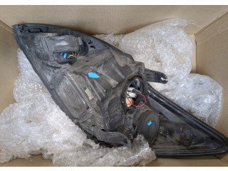 Фара передняя  Ford Focus 2 2008-2011 правая 