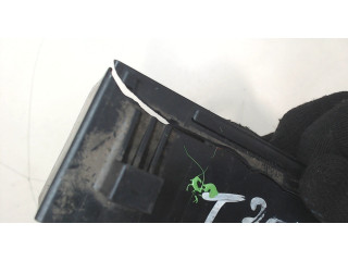 Блок предохранителей  Volkswagen Touran 2006-2010      1021501999    1.9