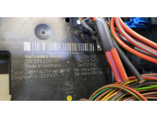 Блок предохранителей  Mercedes C W204 2006-2015      2049000902, 2045458732, 2129022702   