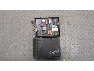 Блок предохранителей  Volkswagen Golf Plus      28304630O   