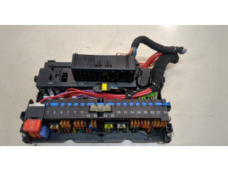 Блок предохранителей  BMW X3 E83 2004-2010         