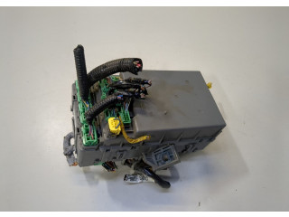 Блок предохранителей  Honda Civic 2006-2012      38200SNBQ35    1.8