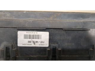 Блок предохранителей  Volkswagen Polo 2001-2005      F1ET14K733DEE   