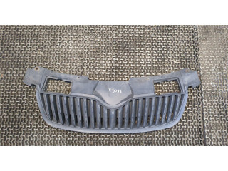 Решетка радиатора  Skoda Fabia 2007-2010          1.2 5J0853668