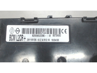 Блок комфорта  Renault Clio 2005-2009      8200652286   