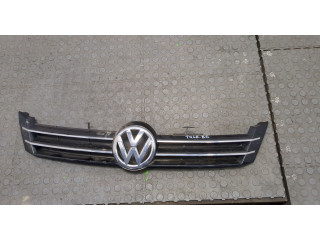 Решетка радиатора  Volkswagen Sharan 2010-2015          